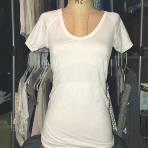 White Lululemon athletica tee
